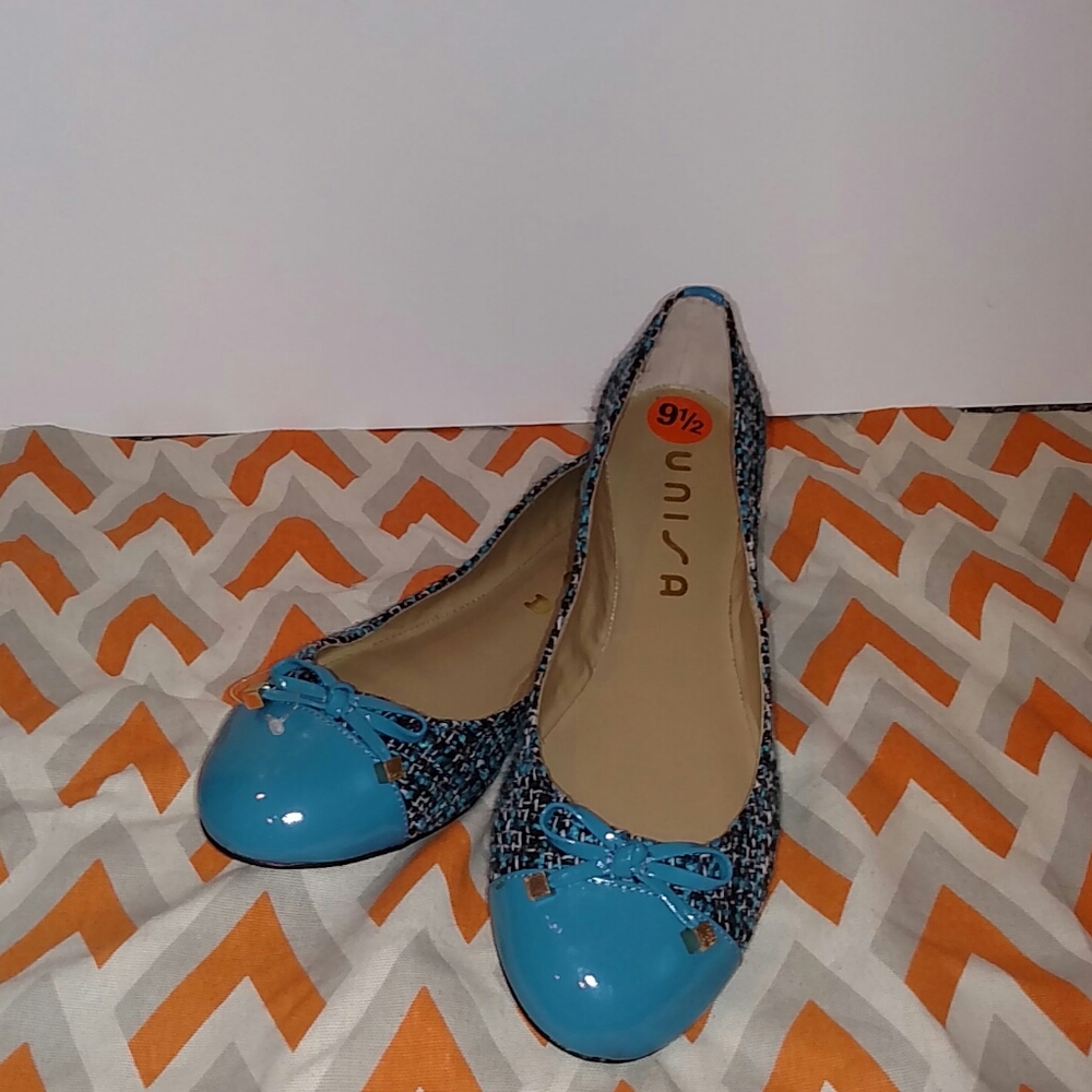 Unisa blue flats